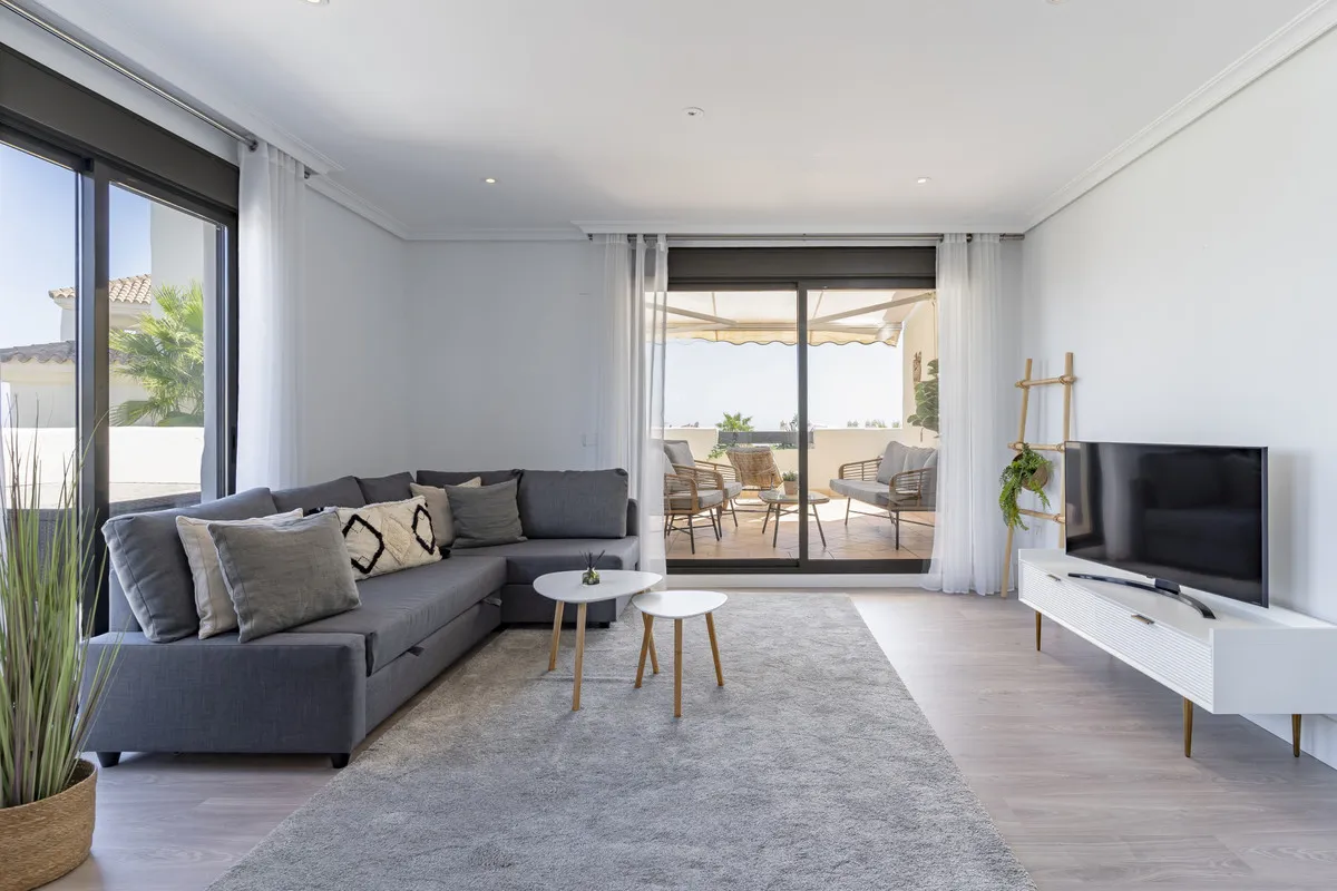 b779cdb2-0eec-4730-aa7e-81d608f56027