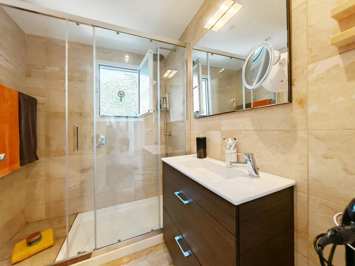 45977667-50a8-46d4-9390-5816516b1bc1