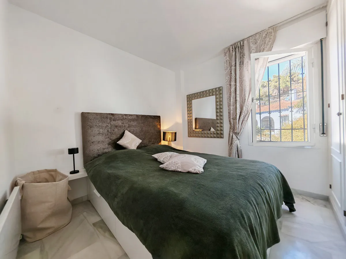 d13d0d30-9f82-44c2-b688-42a8dca1349e