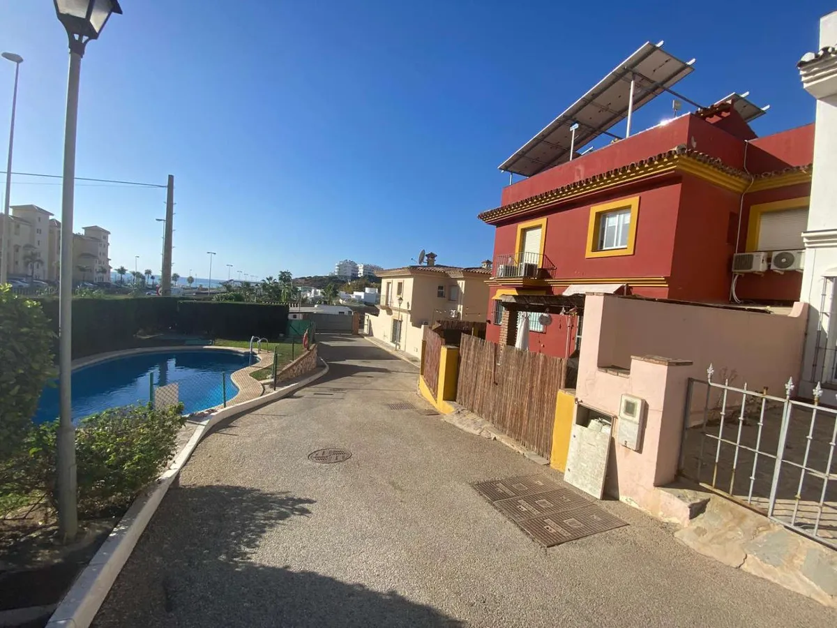 f9a92f0a-b492-4583-afd2-633b6029ab6d