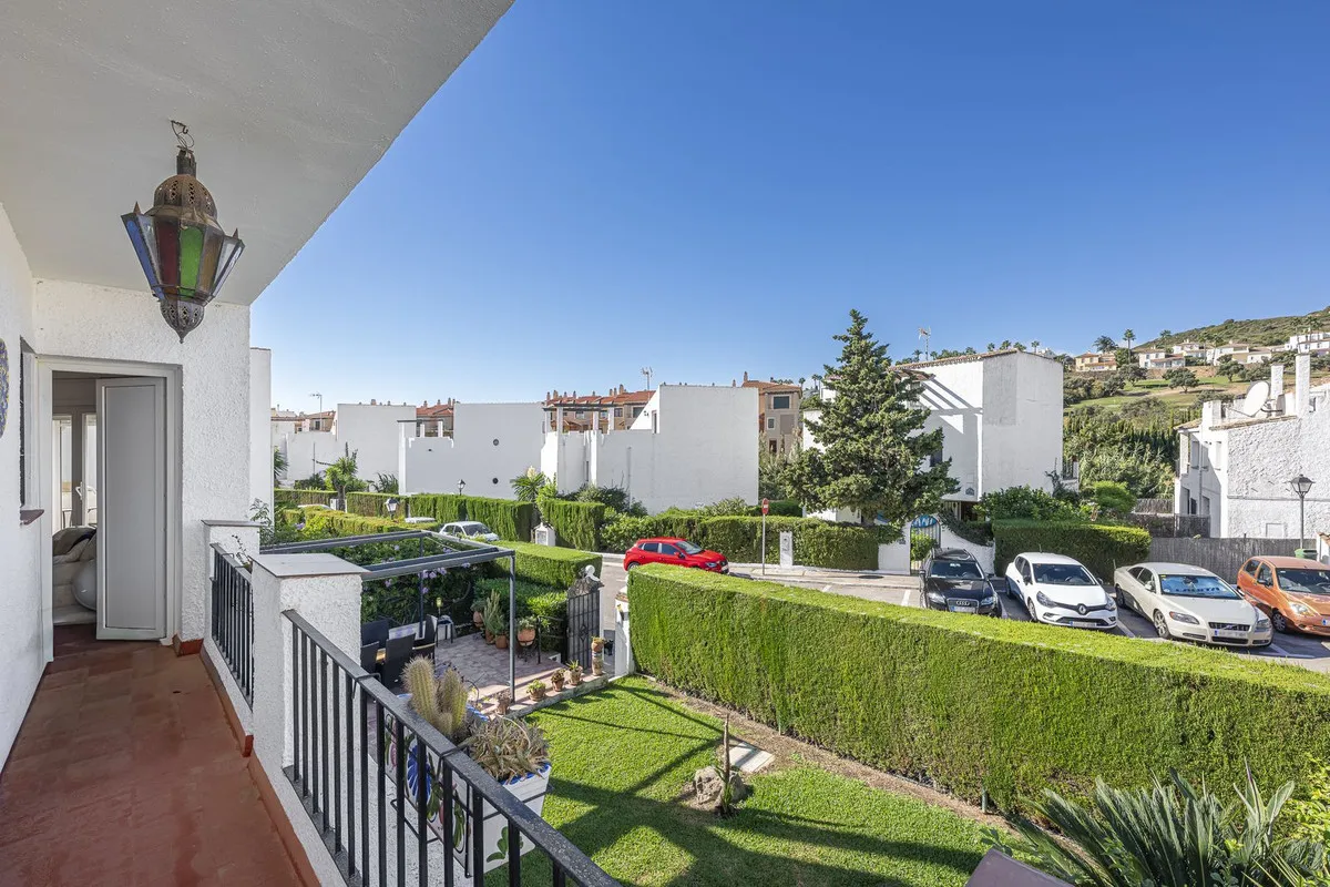 7e795c76-73c7-42c4-9ab0-b3bf069147e2