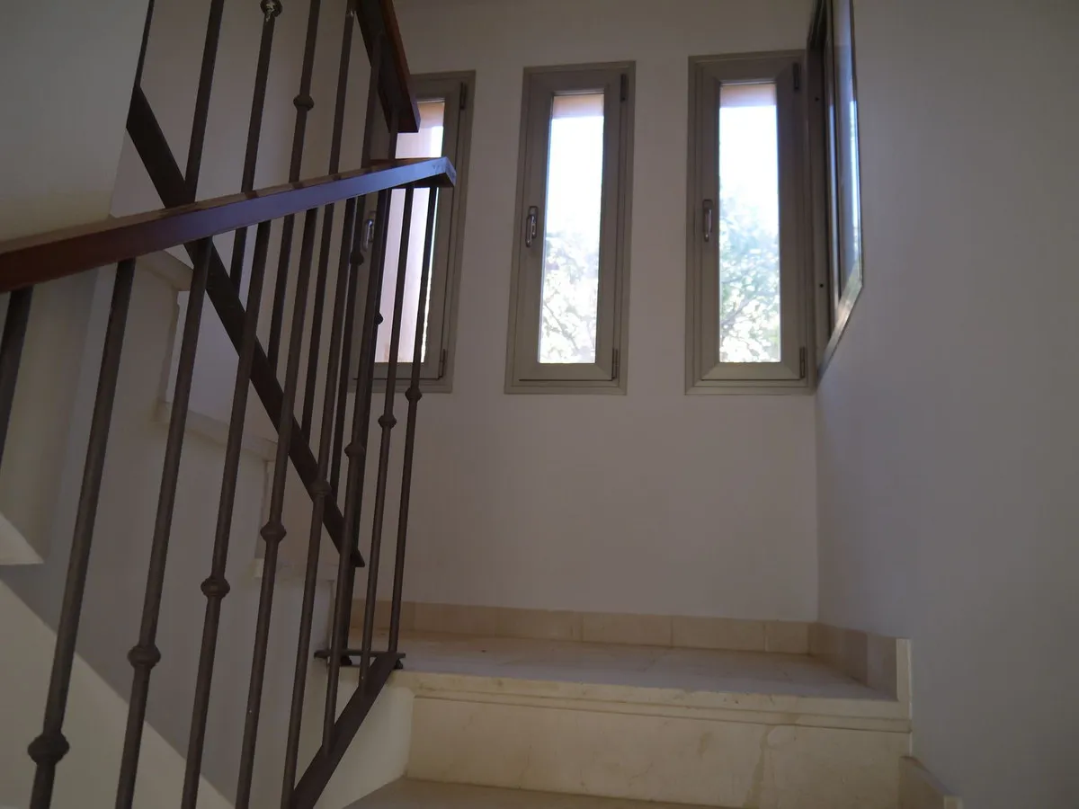 e392f8d7-4c67-4f05-b263-5d7b9c351ede