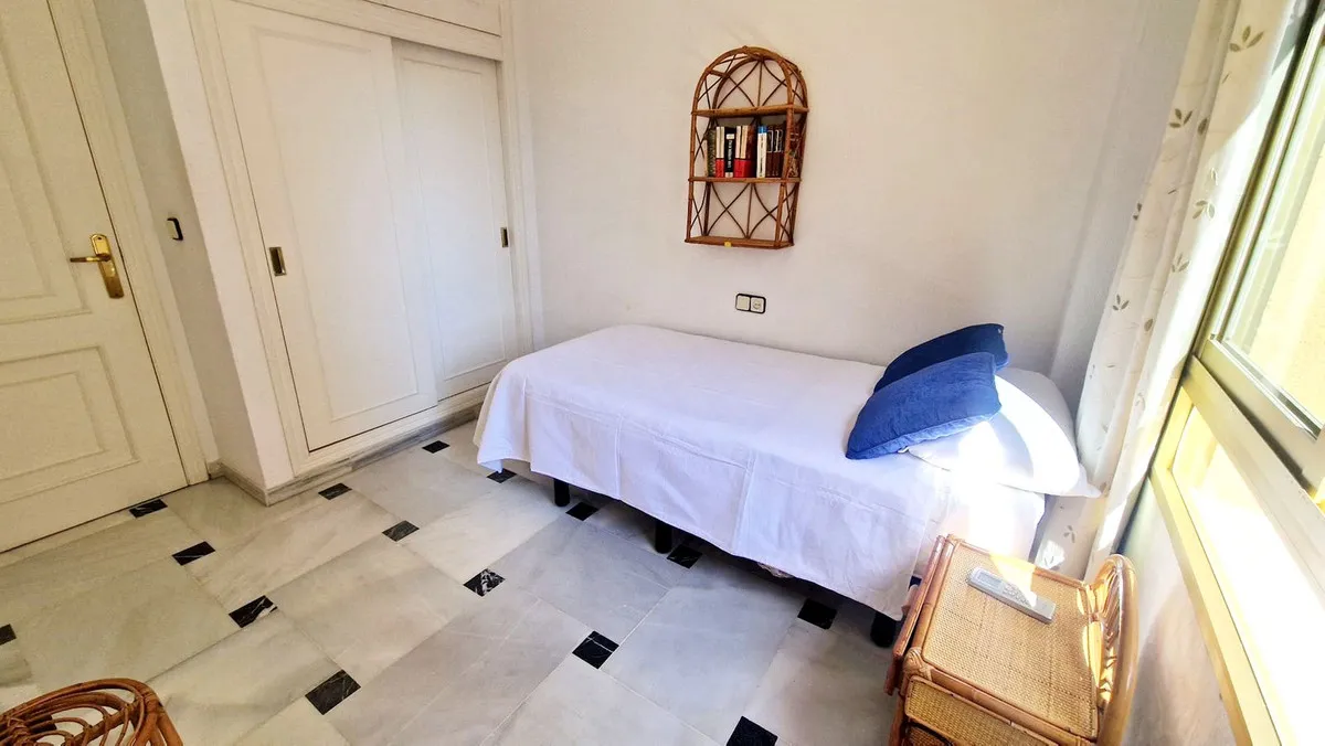 8274485c-e7ea-44fa-a2a5-37c3376cafe9