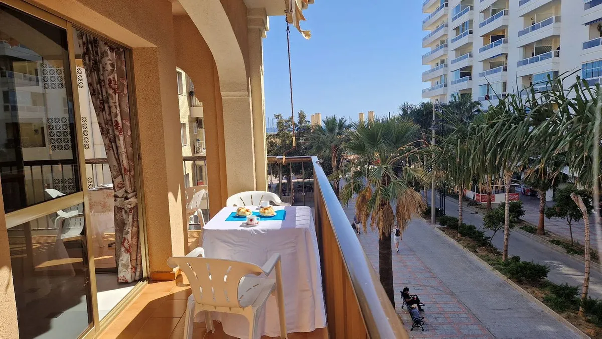 9c136486-6a61-4fd1-9549-f8ce670357e6