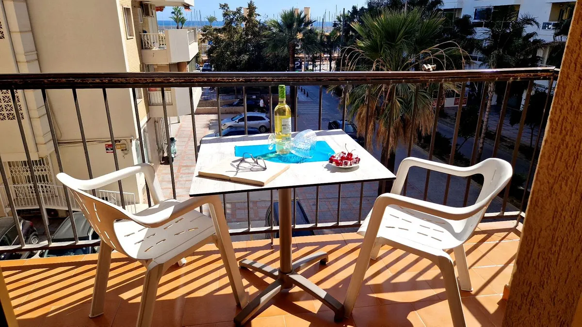 fa4528d4-2e68-4942-af59-7328b0b7683f