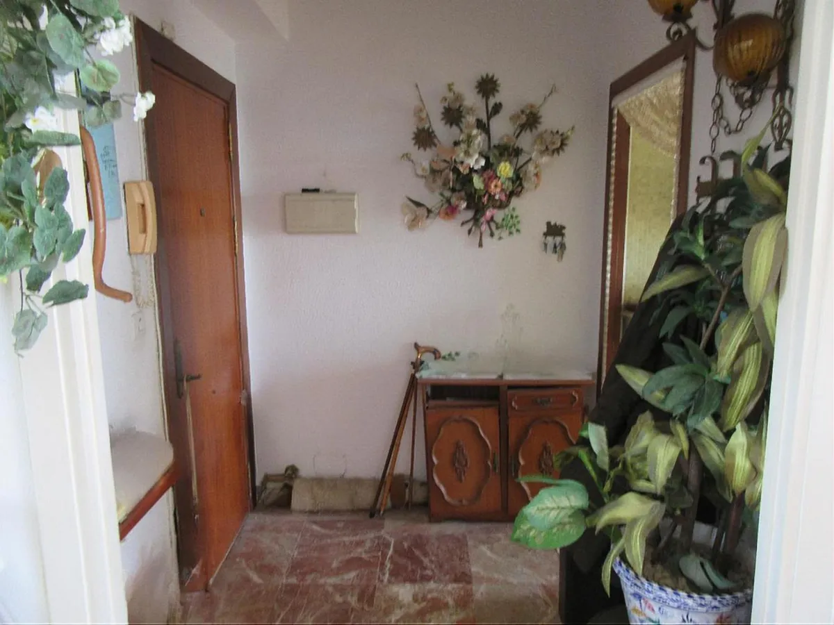 fff1e99b-19bc-4d4c-83ef-28b230e497b7