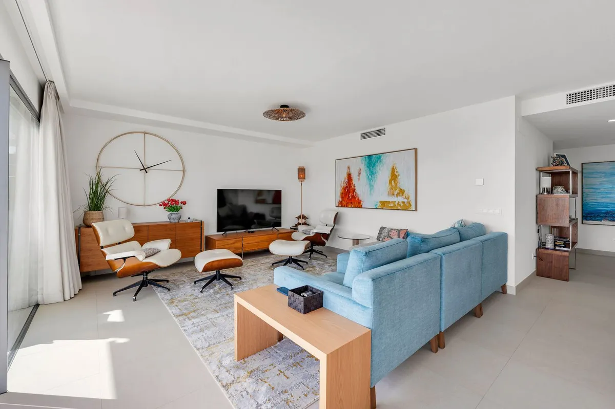 1574acc3-a3cf-4182-91cf-94f80e72d345