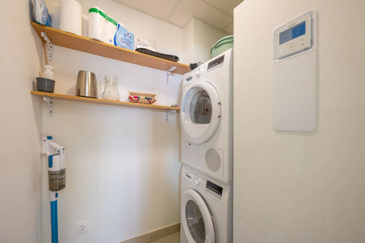 752be794-4e24-468c-9850-228d6e55d309