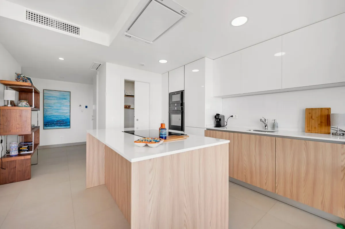 86fcee07-44a5-4bef-8ef7-35f998584c6a