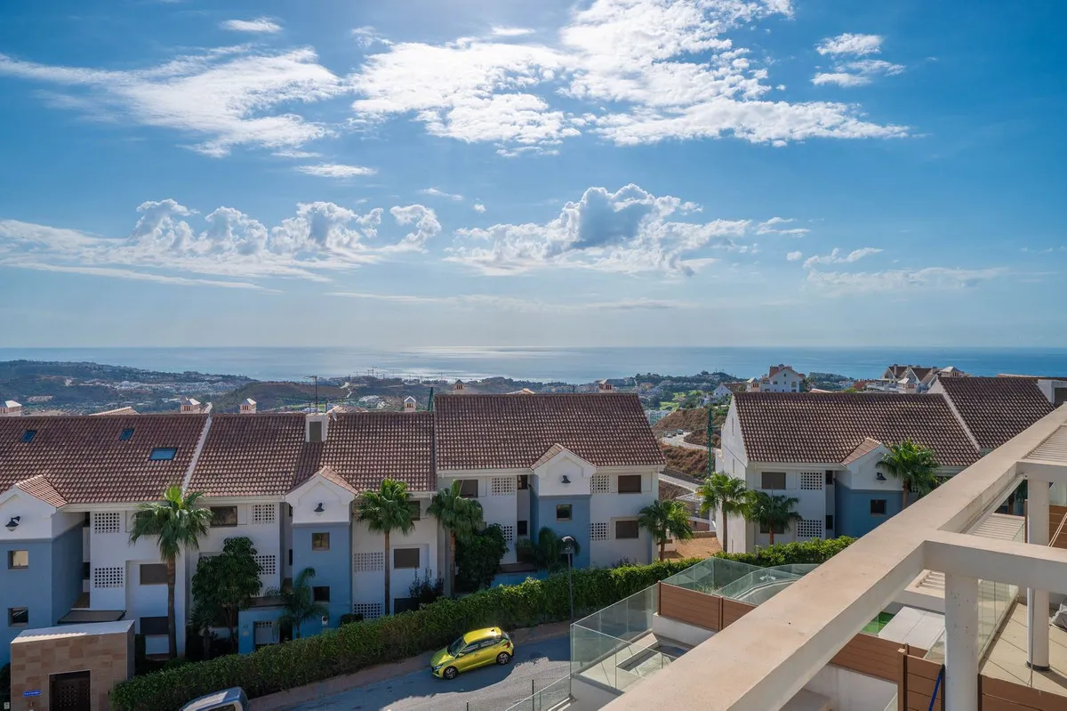 946df05e-a349-41fc-83e5-b2fca5756ef5