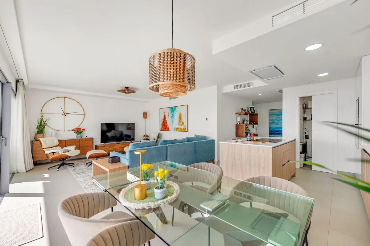 a0e7b90d-22b0-49cc-bd59-77efae5913a6