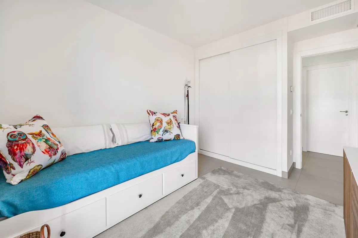 b52d0c17-bccc-44f0-8566-b32e497128e8