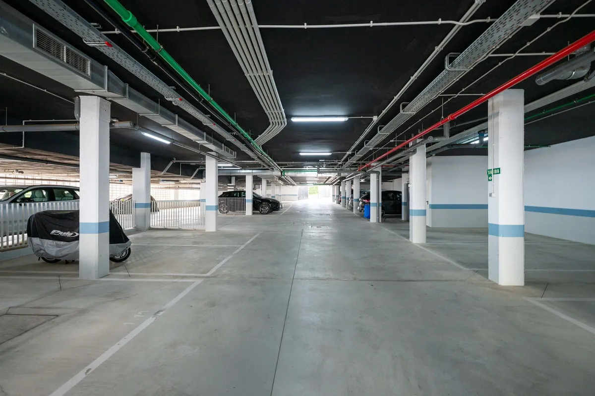 c356ec94-1b85-48e8-8b5a-12c85aa93fb7