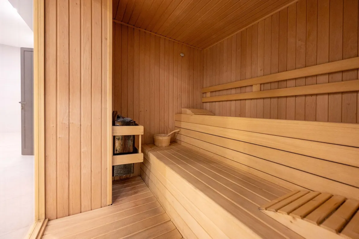 c9127323-d0da-44d6-b7c5-61167bb20a6b