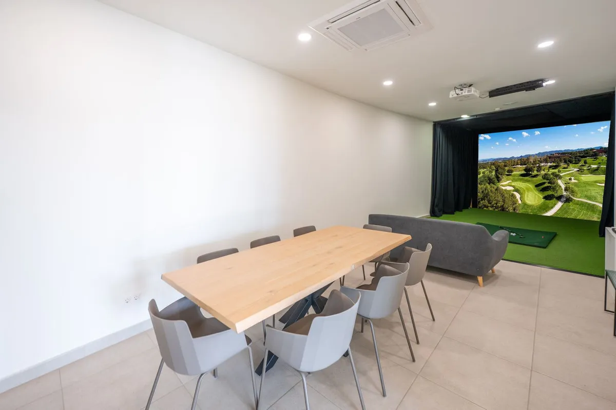 cf3ebcf6-cec0-44ad-a5d2-a4f96427a659