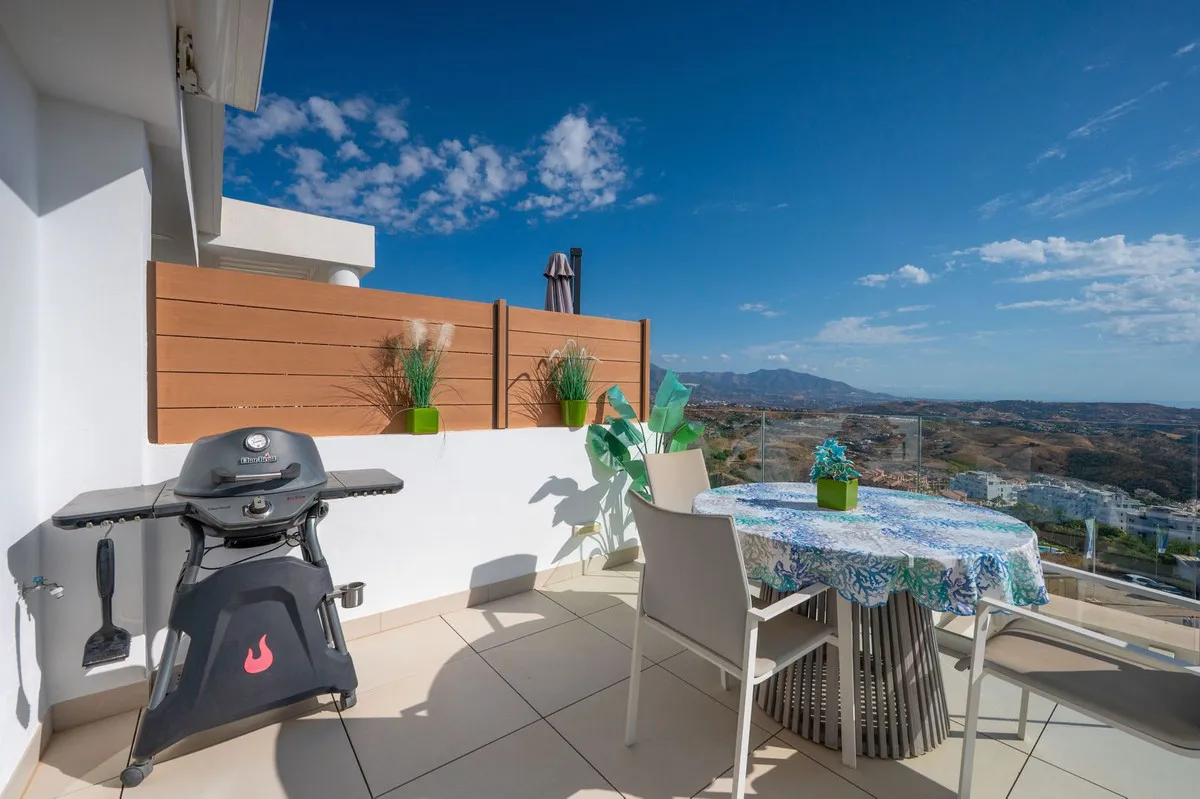 df5b5be1-1c01-4769-bd2d-e2b6cd6891eb