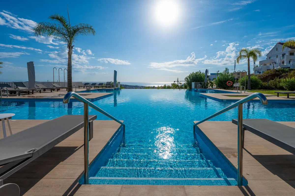 fcbbb0e6-bf0b-43d3-b981-f3c3ec022792