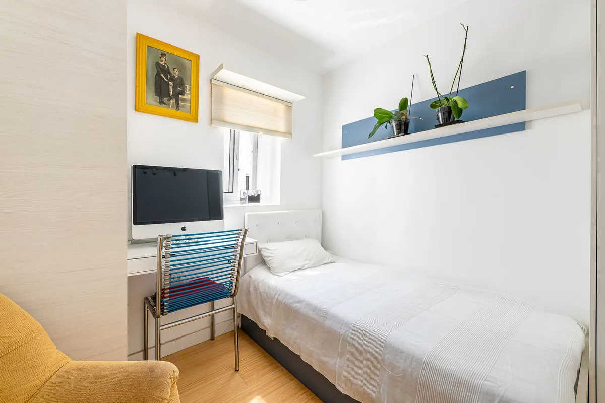 4d058a05-f6cd-426a-8d69-897f4b60145a