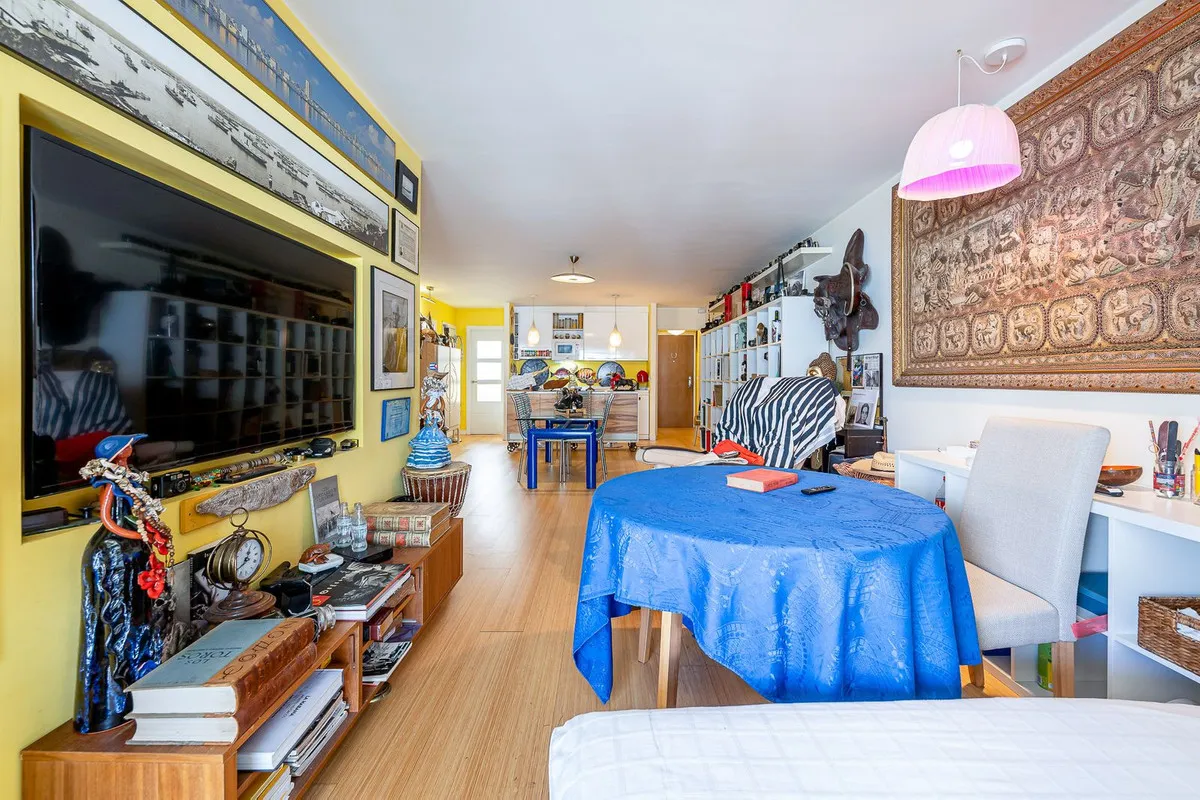 f8dfacbb-43be-4f4b-bc83-9f702910a21e