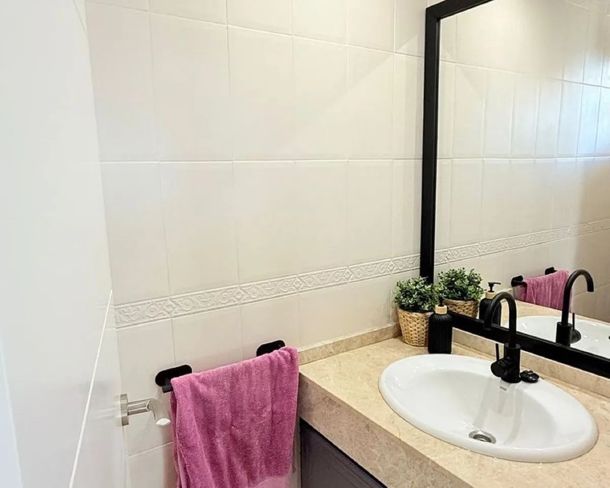 af7ee713-ad6c-4e6b-a310-082958d23129