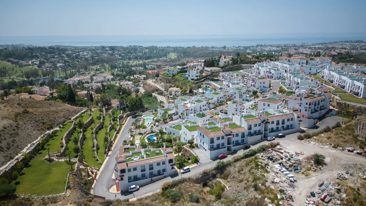 b93fed78-4037-4418-a55d-a0e05454bdc2