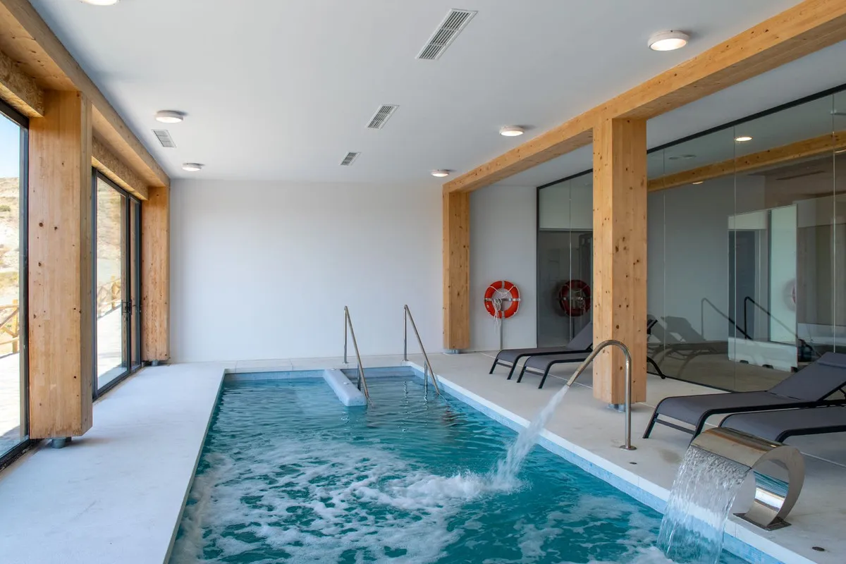 f76dab0a-f6df-44ad-aebd-73212c119118