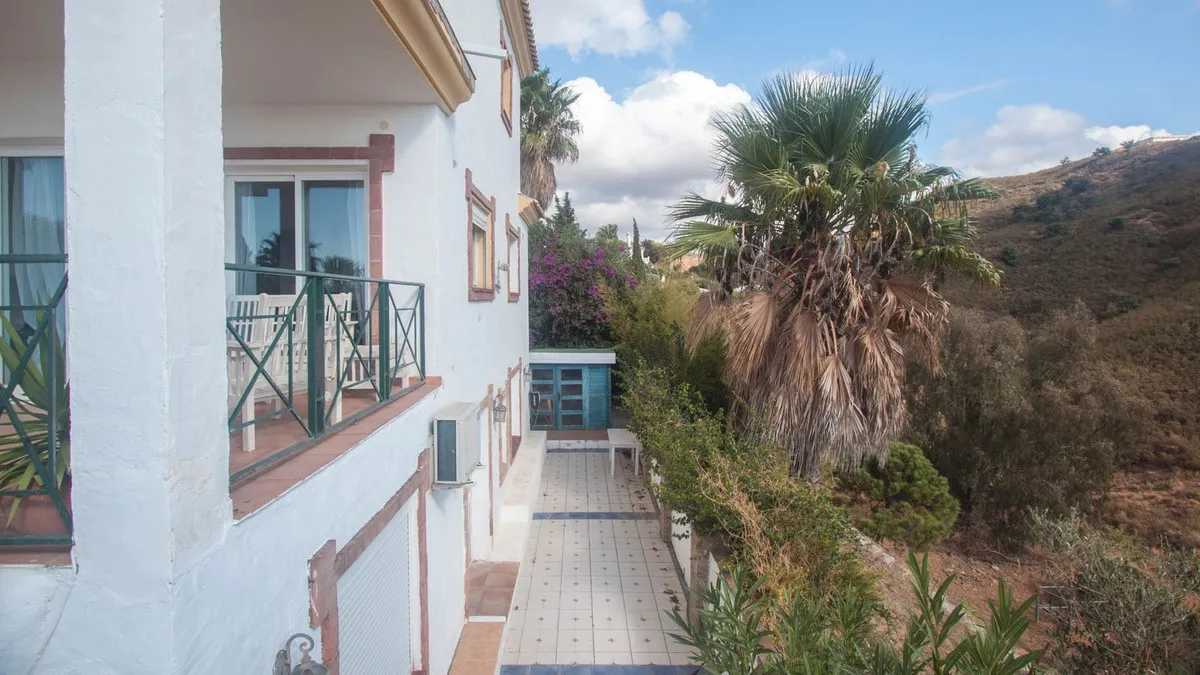 0c5e83ff-3a65-4f48-a1c3-1288c9490fdb