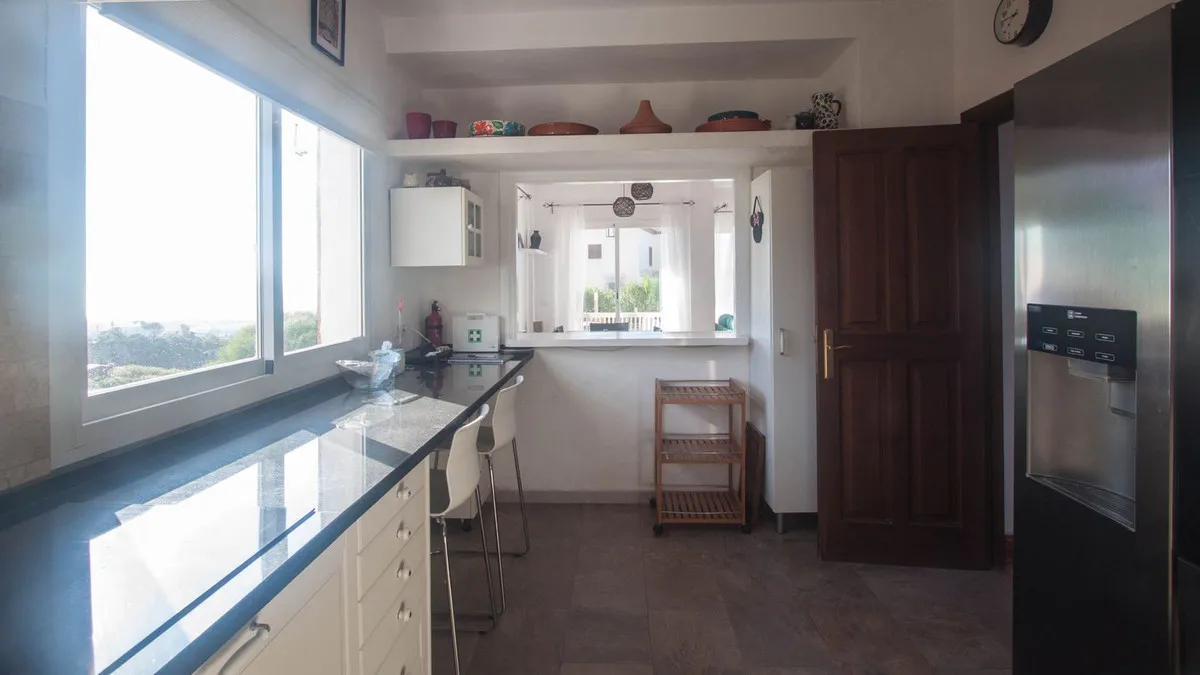 1a771eef-284d-464e-8a0d-e9a235ef9c8d