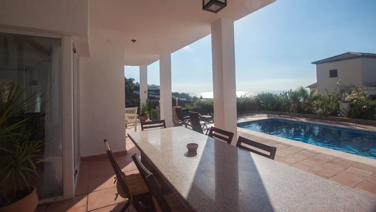 52dbccae-dc38-4fb3-b40a-340a51037950