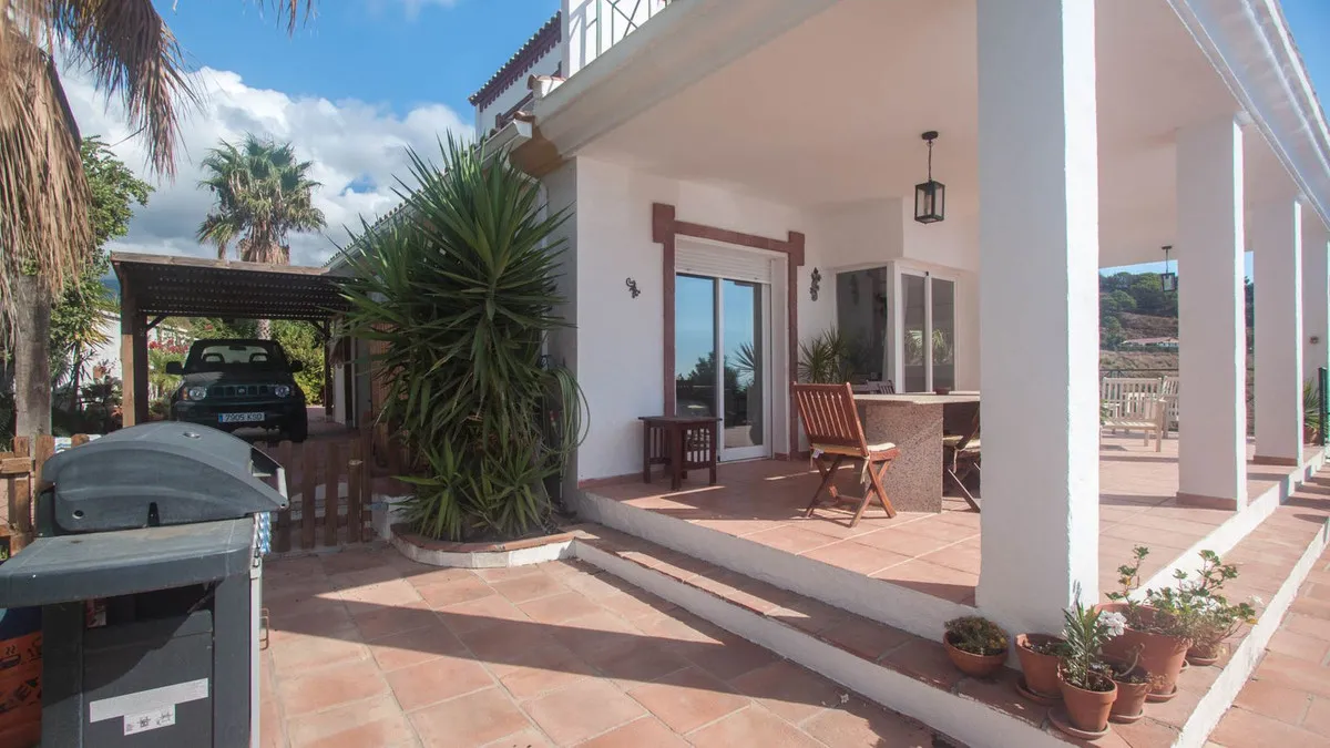 7989b17b-0afc-4bc7-abad-487b38e5de77