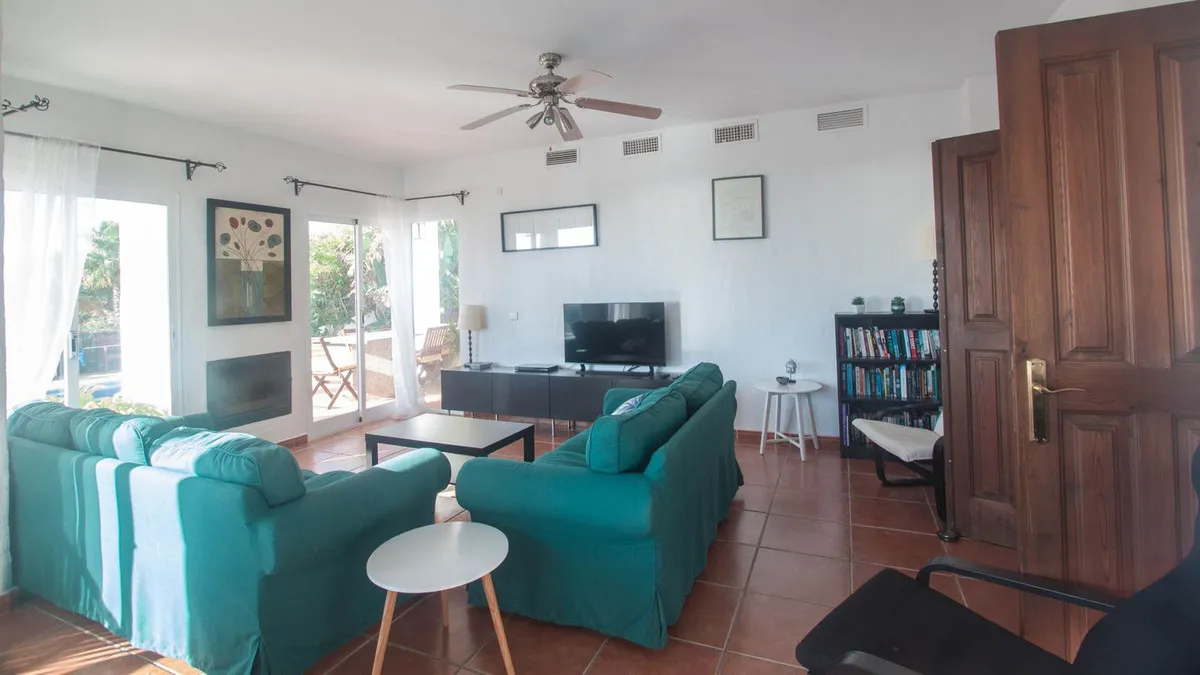 a27dfb4f-c6ab-49fc-a53f-dbca266e5f27