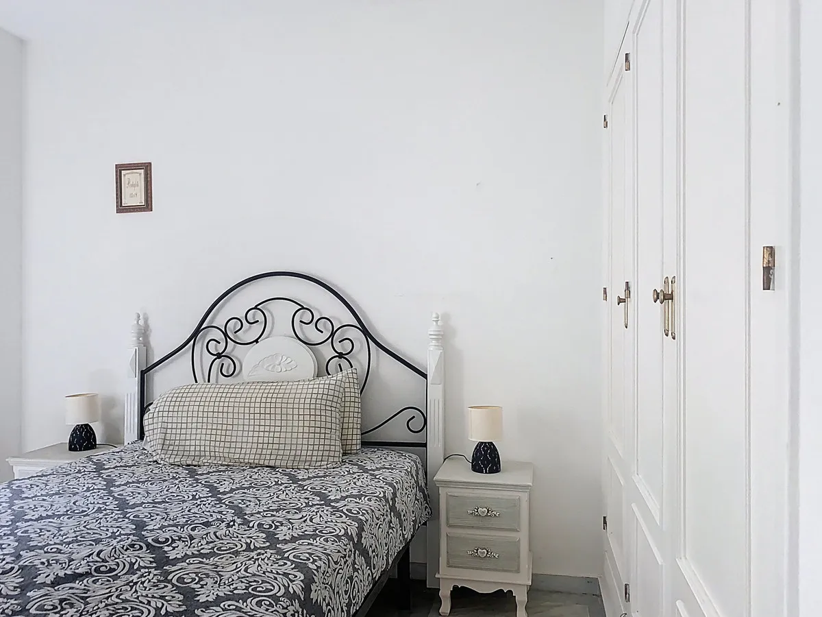 7c98aeff-d1d3-4bc6-a035-a801723ec4a0