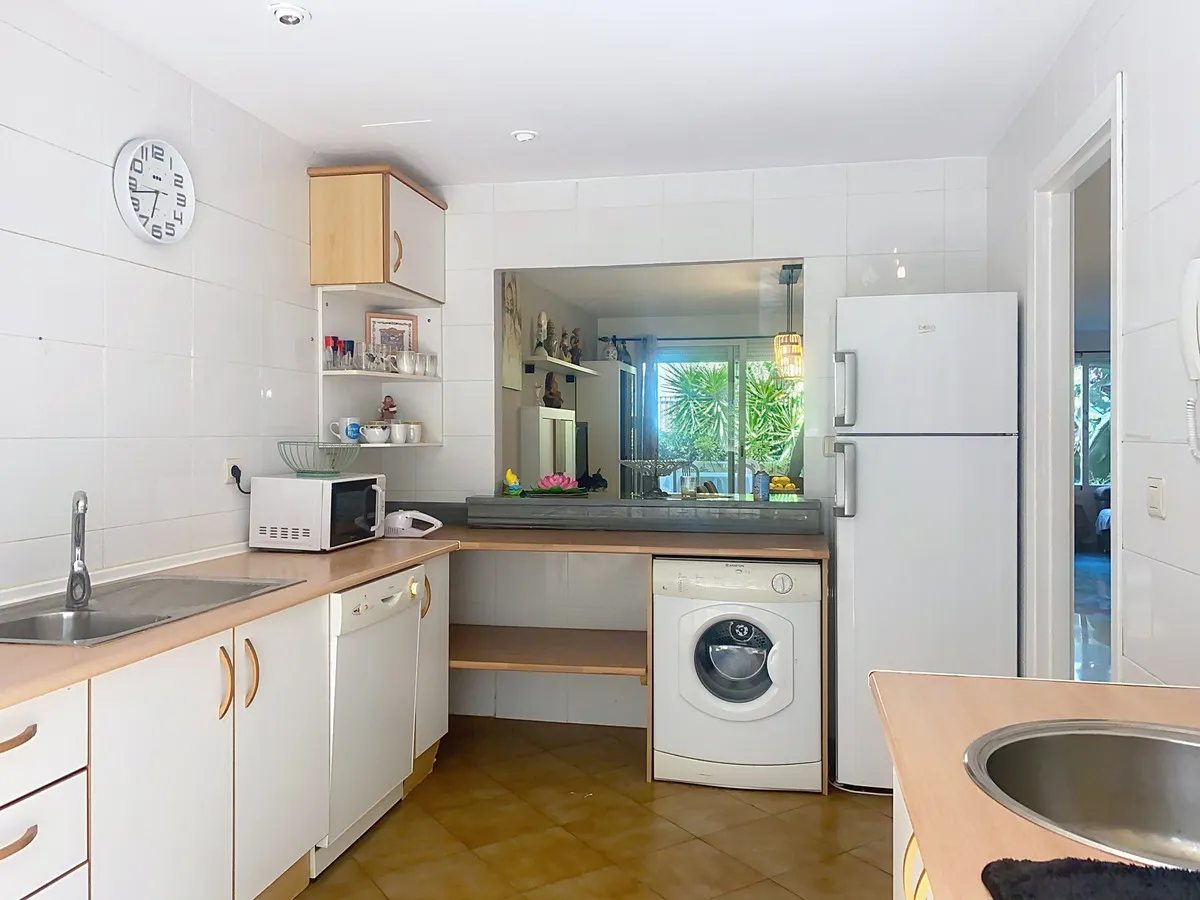 b475ab18-8fee-45a0-932c-ee74ce714d02