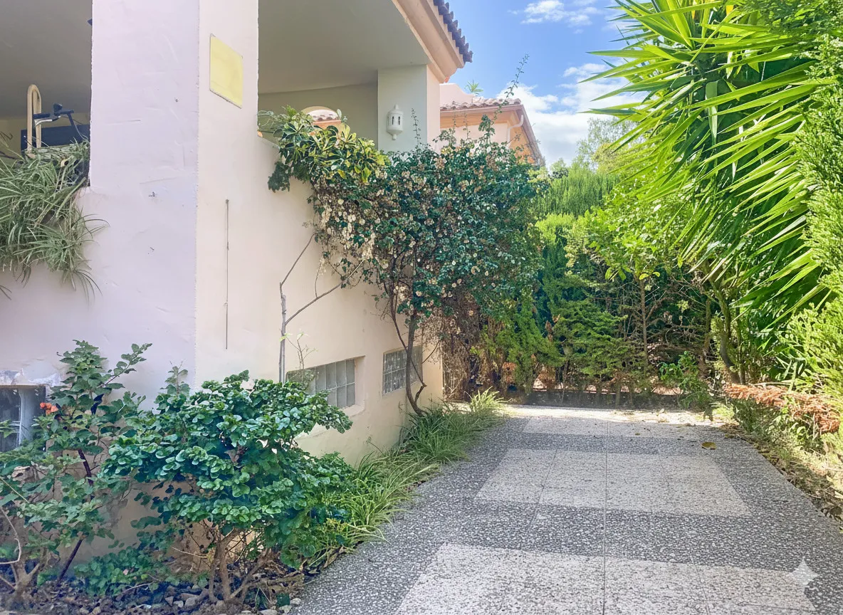 c40f79ff-a54e-429f-b59a-75b796ffe85e