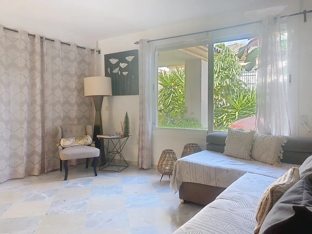 dae90f2e-c0be-4d76-9c1f-8db324c3f902