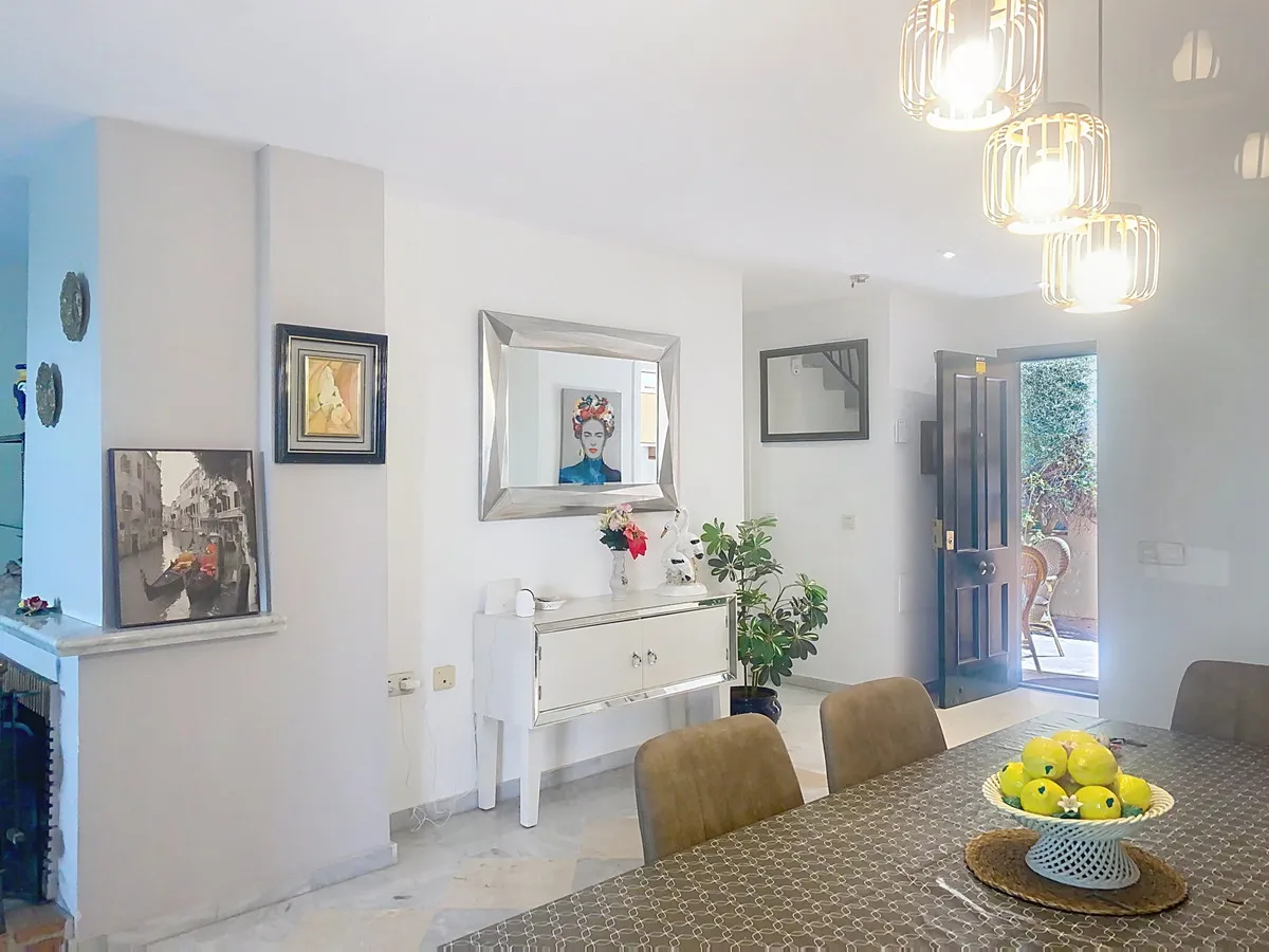 f0904e1d-79c1-48b6-ba54-06b3d35cae7c