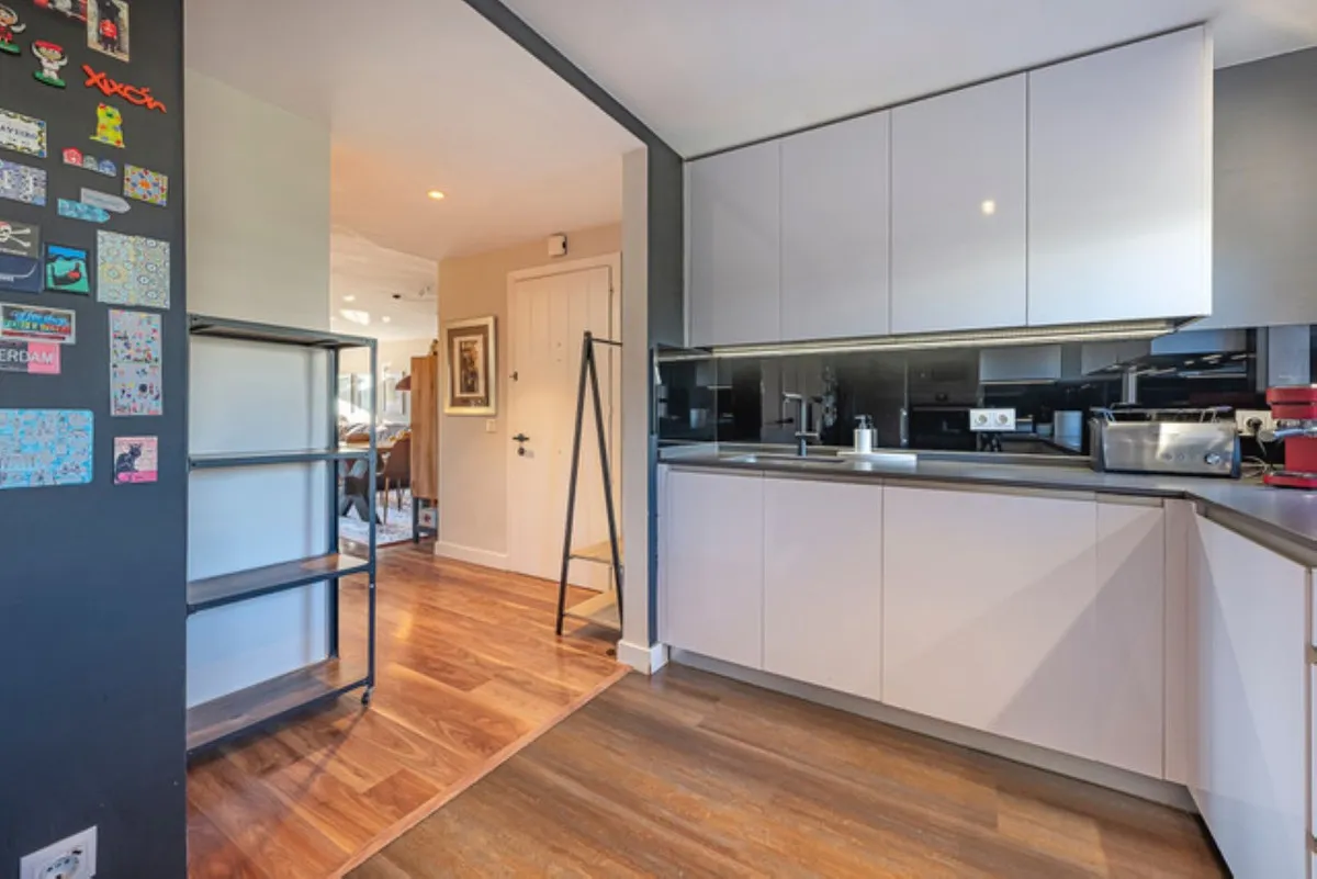 9559cf86-3b39-42a4-96d6-bbaf5774c14a