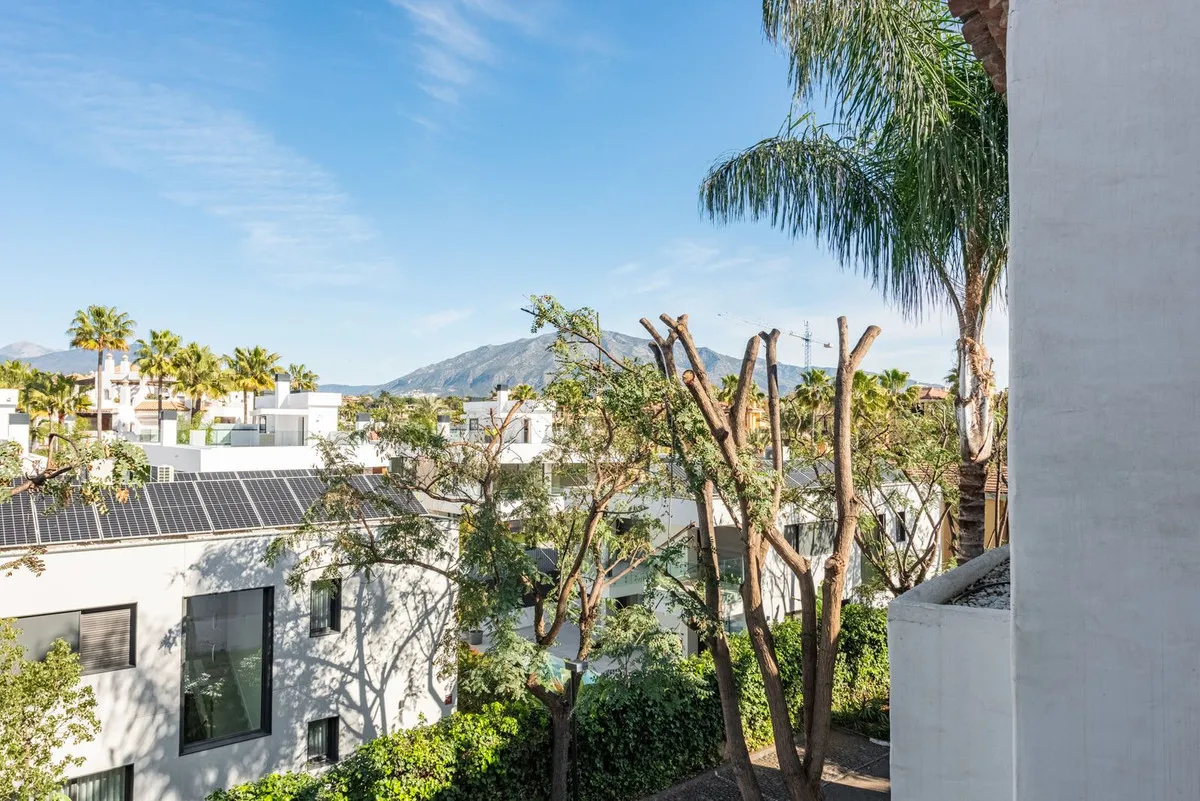 0ce709b7-4876-4795-9ffe-0c768cdde4b7