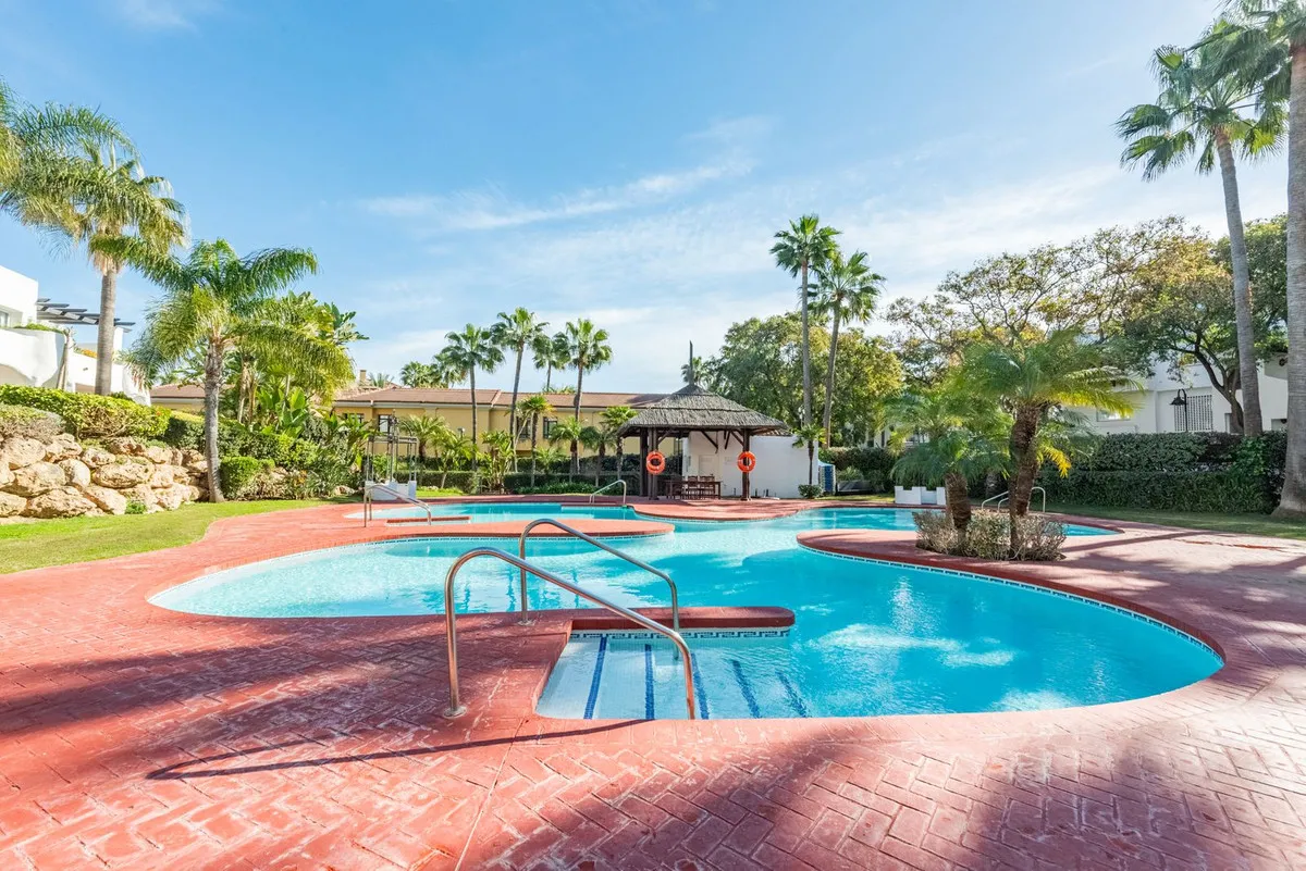 d55a3add-ec3a-40c5-82fa-9285cb5f3f05