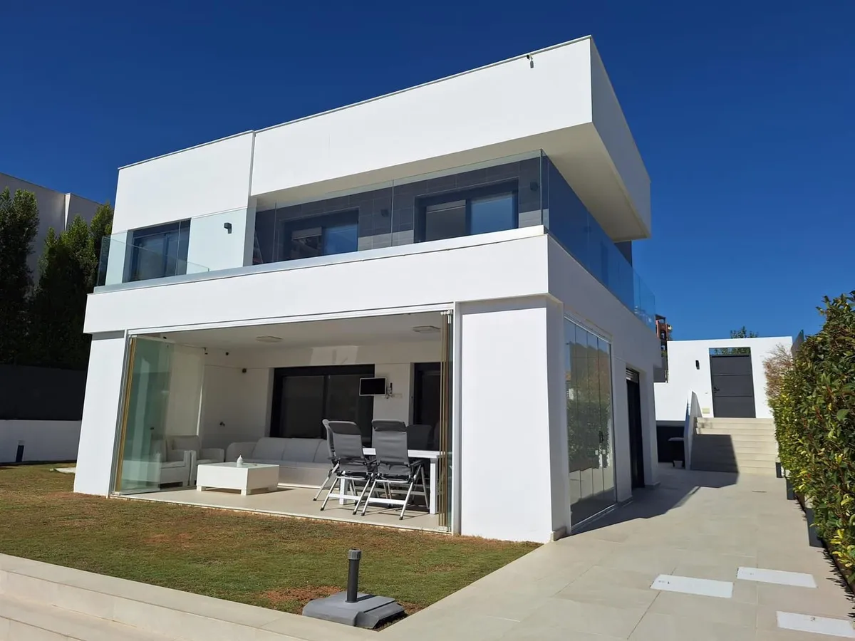 1112ecb5-f639-4344-ae75-431a09afbfc2