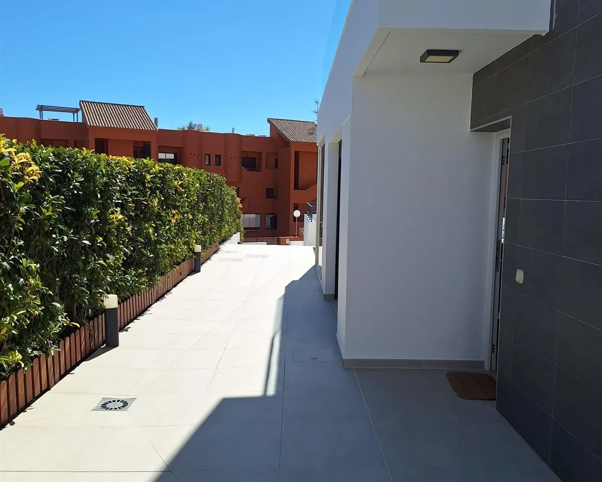 28199929-2165-4aa5-a8ef-a368f828ccd9