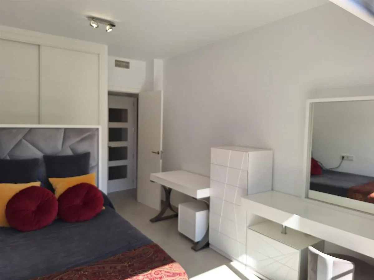 8cff0994-9307-4992-a475-9ce6876e5cd0