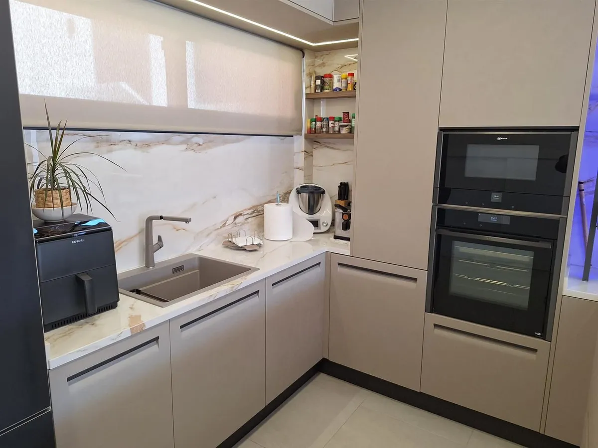 8dbcc130-e1c3-47b6-93de-e398d54b300d