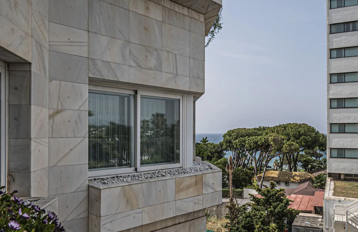 f39dbed9-1d33-49d4-9c24-91c95acbf552