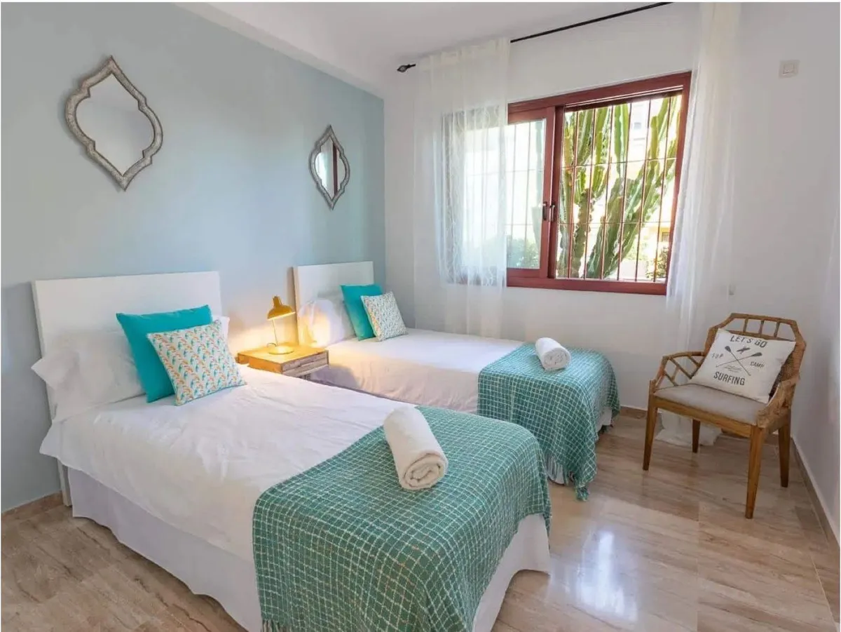 b05c4b5b-d56d-41c9-bedd-a3af11d62993