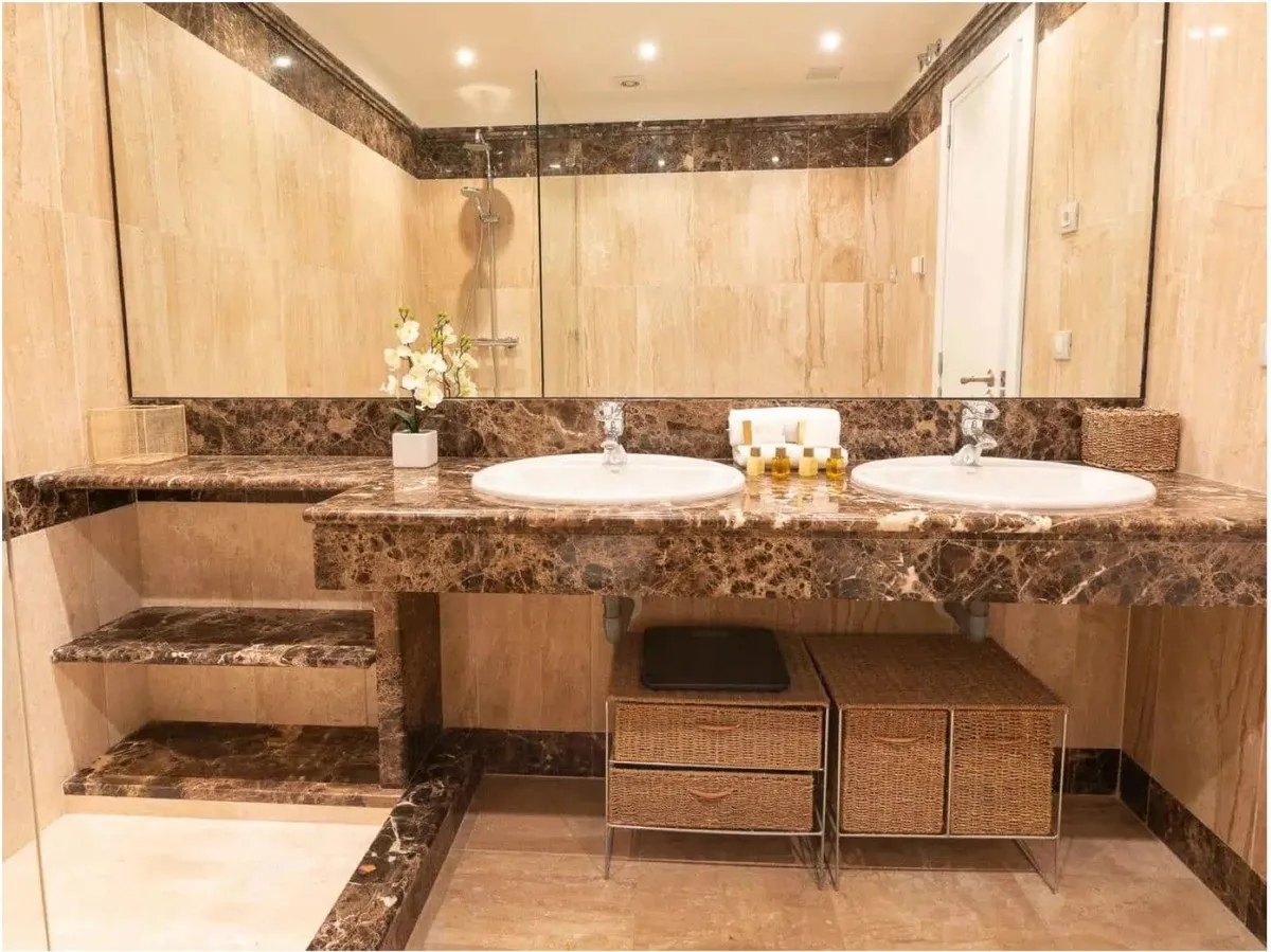 c837afee-4177-4b7f-a7a6-b37121b3c94e