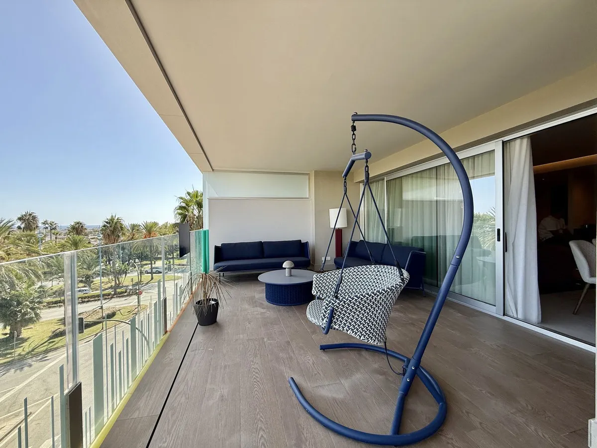 1016aae7-2d31-4ac7-8939-adec1a31024a