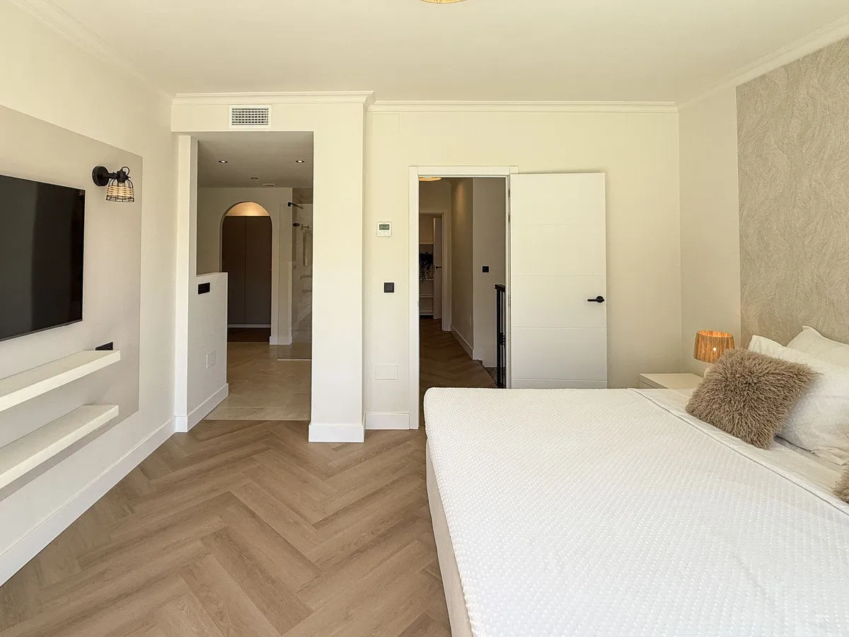 3b734ffa-7f67-4874-ba30-4050ed698d5b