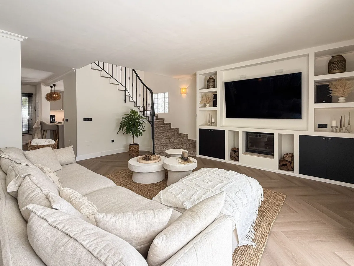 3da679ee-68b0-4c5b-8cdb-7e1e036adbc5