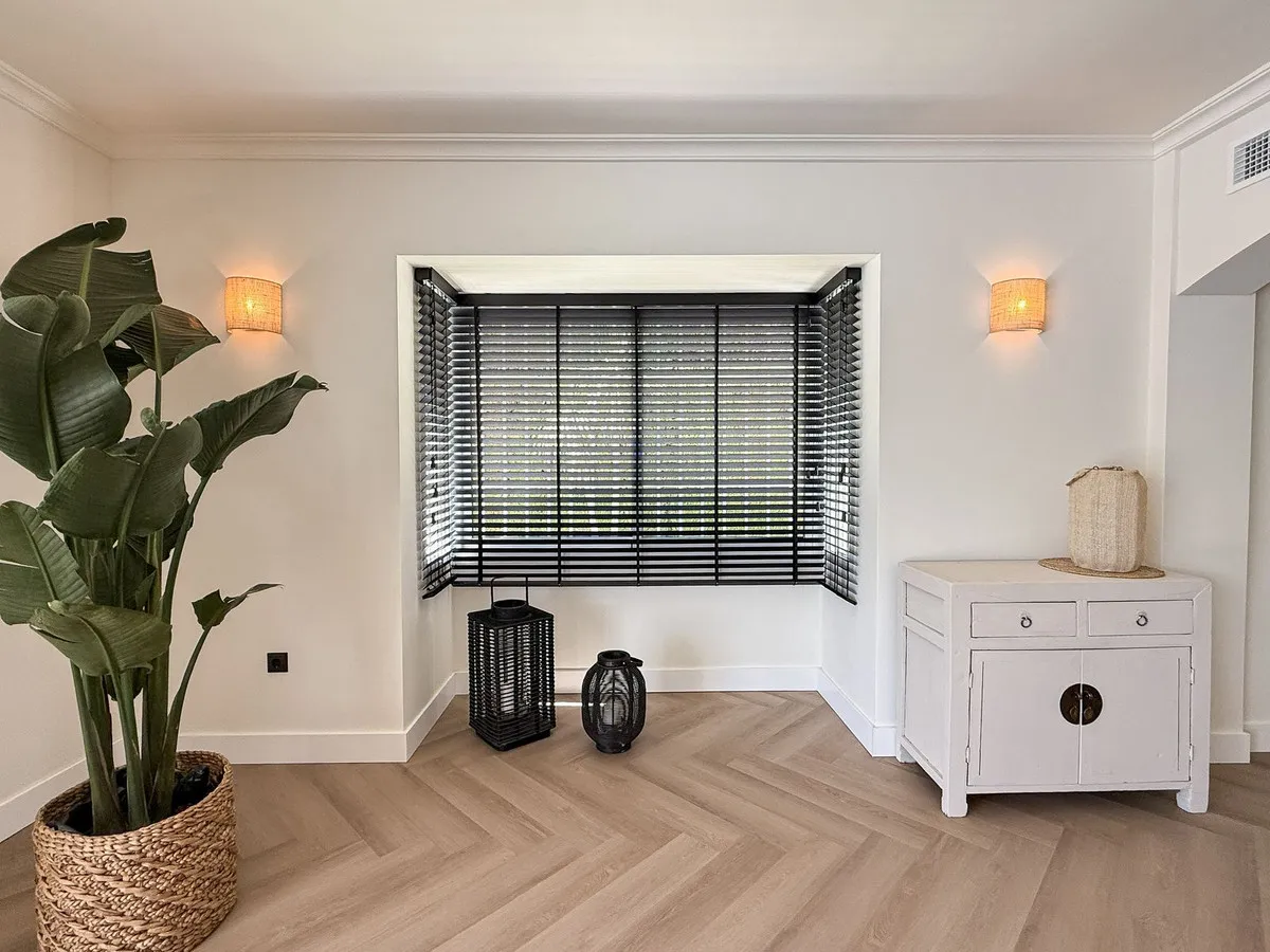 5ca3f963-b0fc-4f14-8393-704f9f21bafe